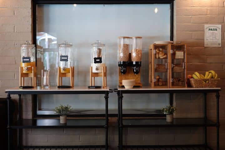 Breakfast area